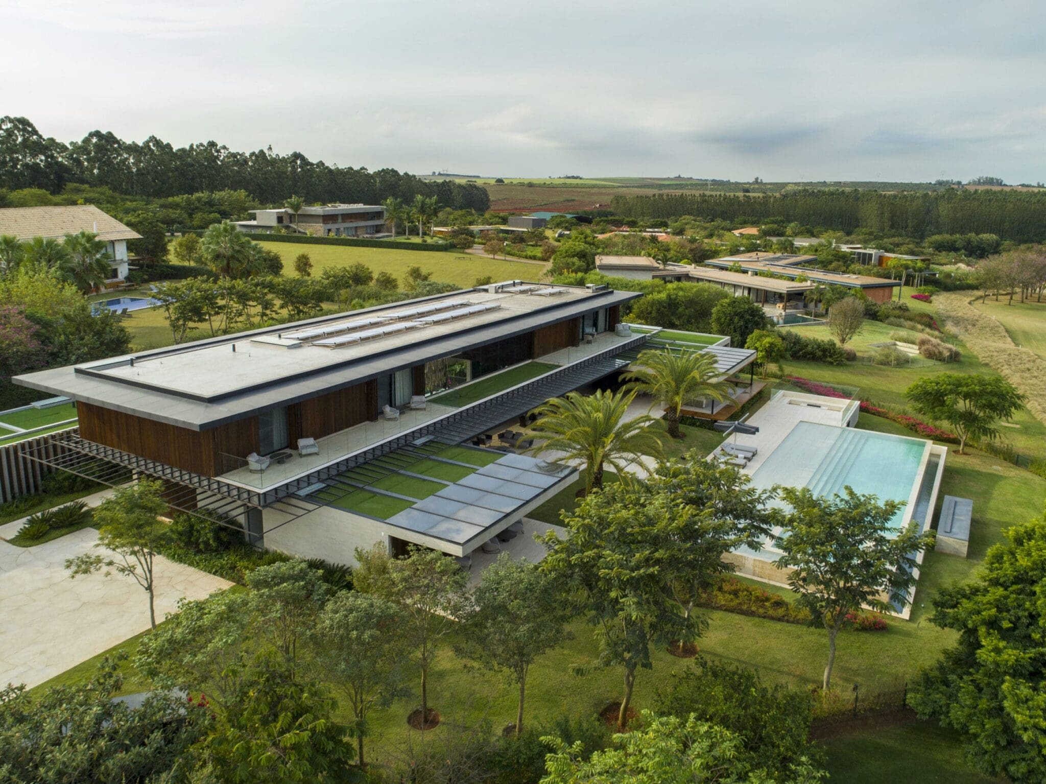 Casa Serena / Felipe Caboclo Arquitetura